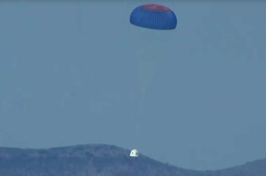 blue origin crew chute2